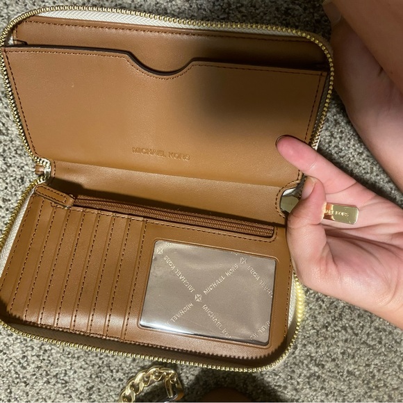 Michael's Kors purse! - Picture 5 of 5